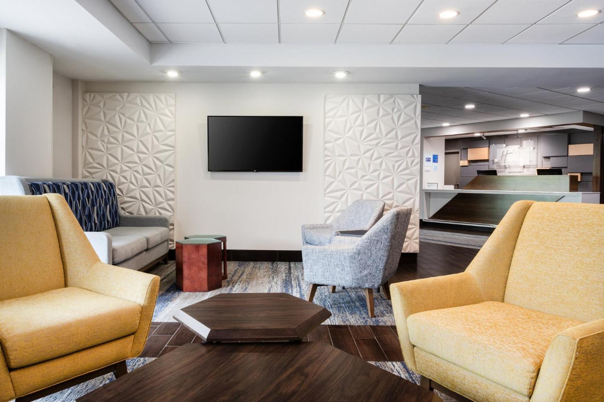Holiday Inn Express & Suites Cincinnati Riverfront By Ihg Ковингтън Екстериор снимка