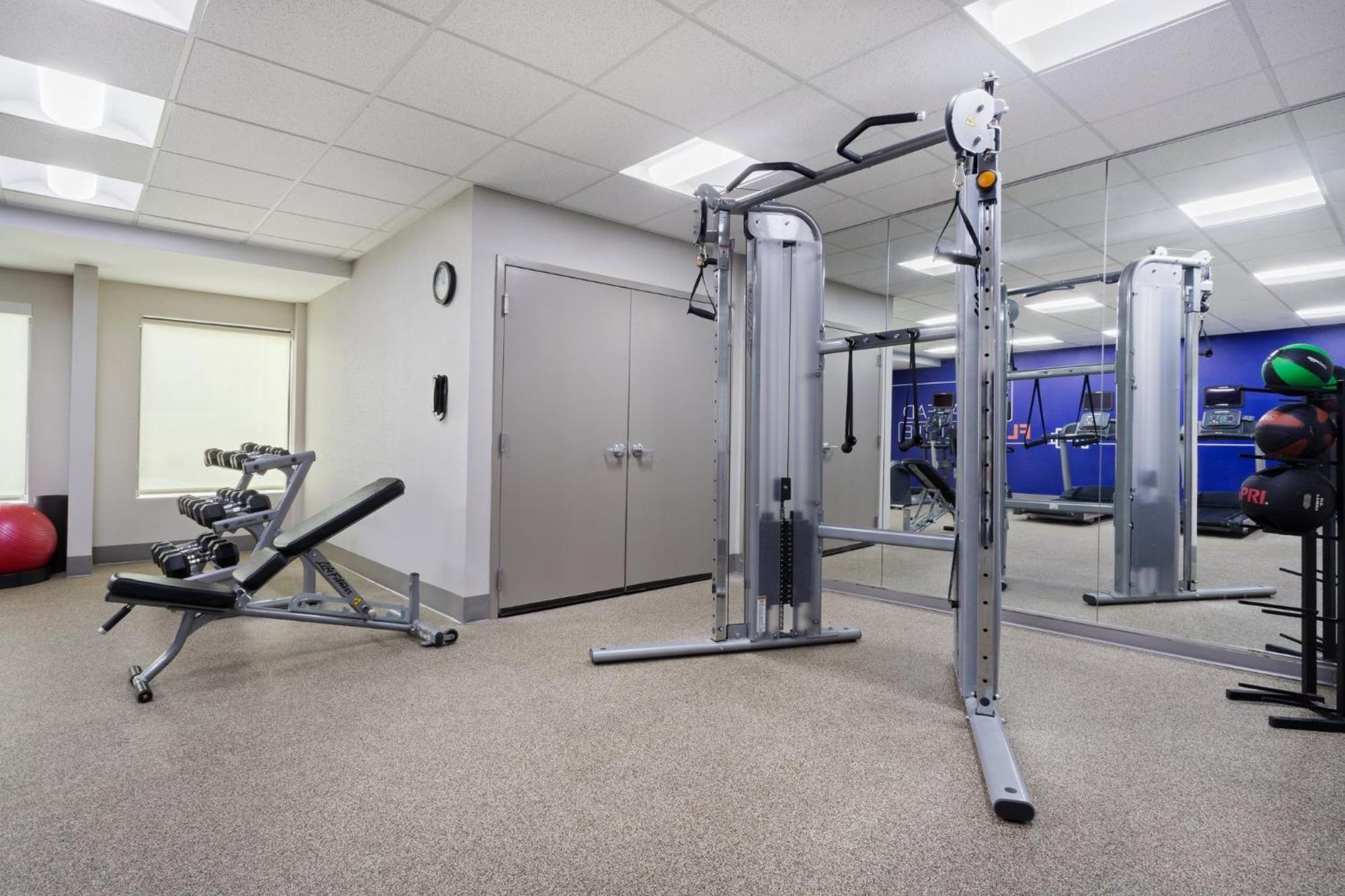Holiday Inn Express & Suites Cincinnati Riverfront By Ihg Ковингтън Екстериор снимка
