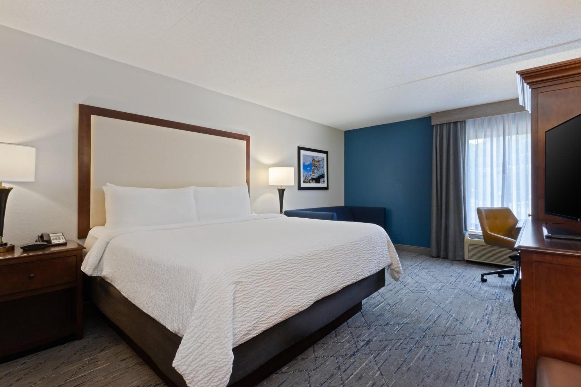 Holiday Inn Express & Suites Cincinnati Riverfront By Ihg Ковингтън Екстериор снимка