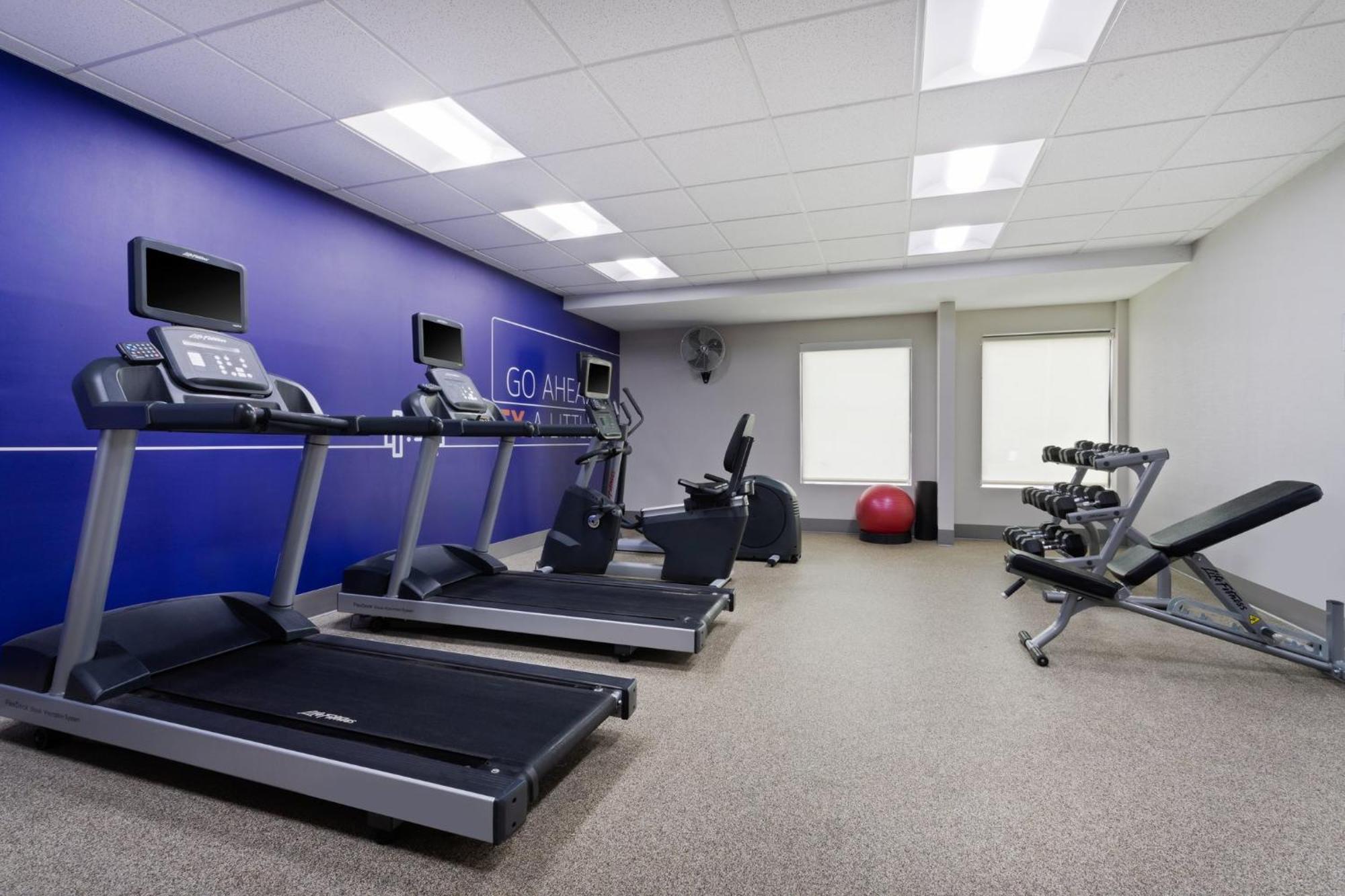 Holiday Inn Express & Suites Cincinnati Riverfront By Ihg Ковингтън Екстериор снимка